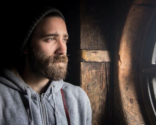 beanie-guy-man-beard-jacket